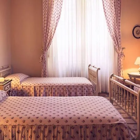 Sleeps 14 Pool Wifi Villa Lari